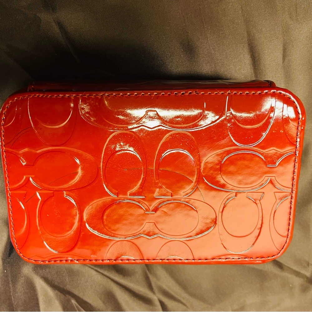 NWT! Red patent leather travel jewelry case - Picture 2 of 8